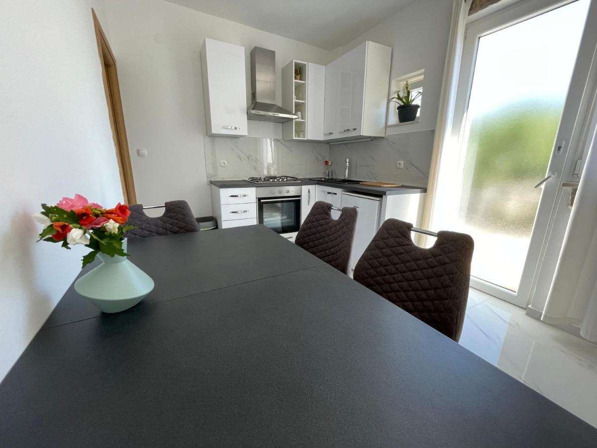 Apartmani Jasminka Водице Экстерьер фото